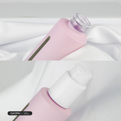 La bouteille en plastique de lotion de GV avec le distributeur 120ml de pompe s'est givrée