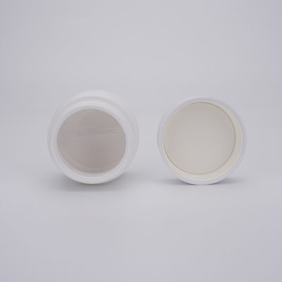 Le cosmétique en plastique des soins de la peau 50g cogne la couleur blanche avec le couvercle à visser