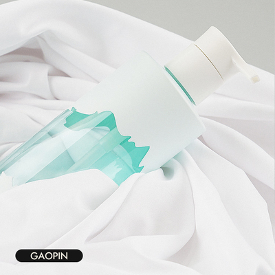 Bouteilles en plastique de shampooing de Matte Finish 200ml avec le chef Logo Custom de pompe